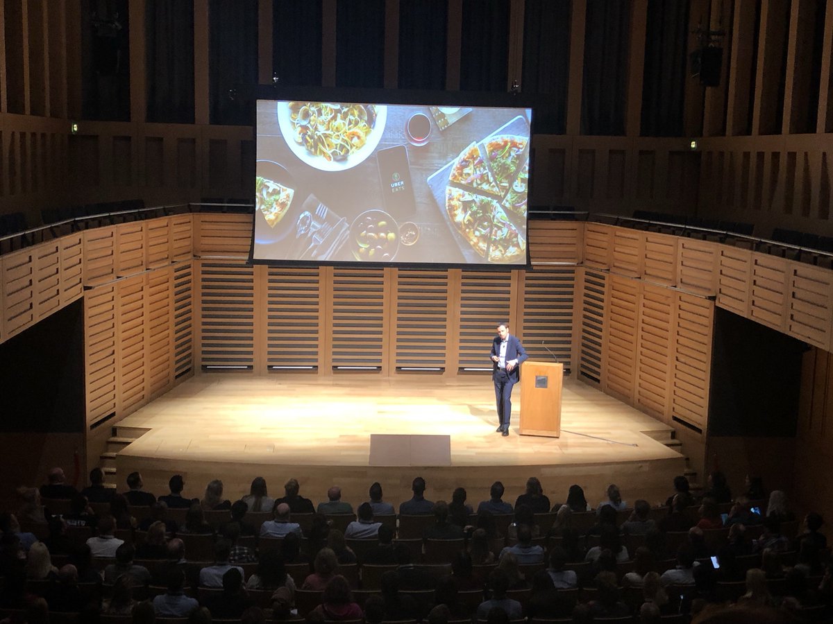 Kantar_UKI's tweet photo. Packed auditorium for @heunadel‘s presentation on retail disruptors Aldi &amp; Lidl. #disruptingthefuture #UK https://t.co/sa3r2H9Gaz