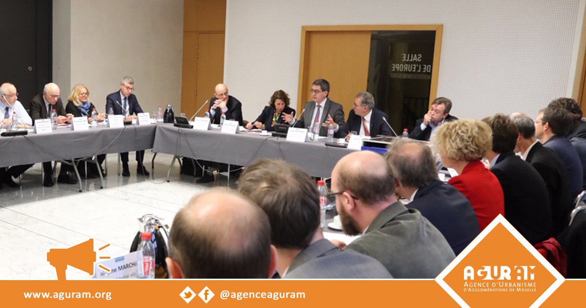 agenceaguram's tweet photo. [Copil #Grenelle des mobilités #Lorraine 15/11] Les agences d’#urbanisme #AGAPE #AGURAM &amp; #SCALEN présentent la démarche, la méthode et le calendrier pour avancer vers un socle d’ambitions coconstruit à fin-2020 @JeanROTTNER @regiongrandest @Pierre_Cuny @sillon #DREAL #innovation https://t.co/NTq3nJsP6Z