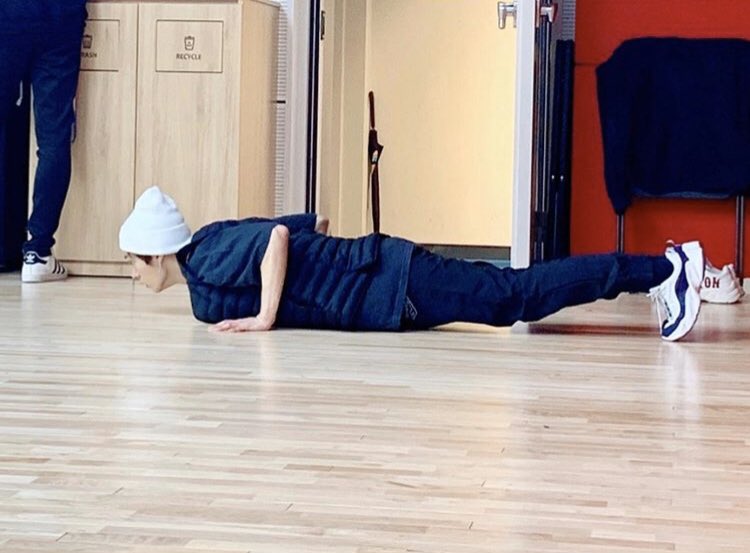 191121연습실의 리너 by 황콘서트 화이팅