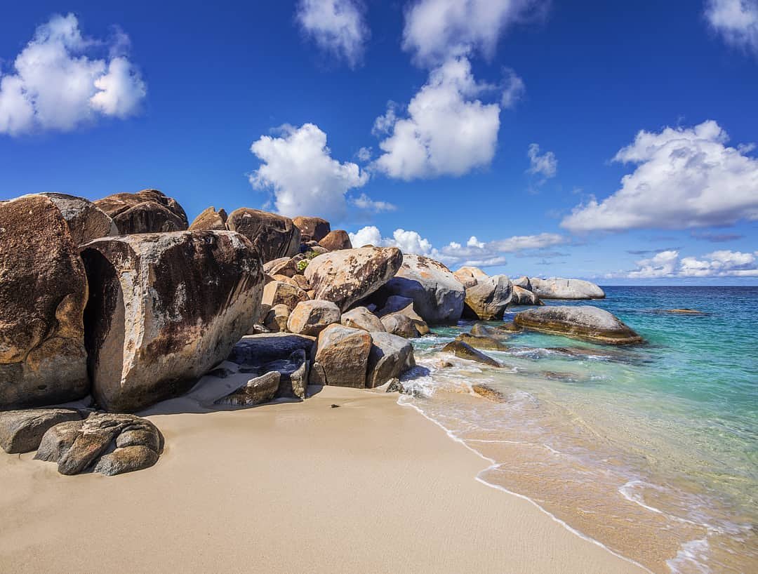 BritishVirginIs's tweet photo. If world wonders is what you're looking for on your next getaway, The Baths National Park is a must see attraction! 🇻🇬👣

📸 : @Caribtours

#bvi #britishvirginislands #natureslittlesecrets #virgingorda #thebaths #boulders #bouldersonthebeach #travel #explore #vacation #ONEBVI https://t.co/T3cpkauSUq