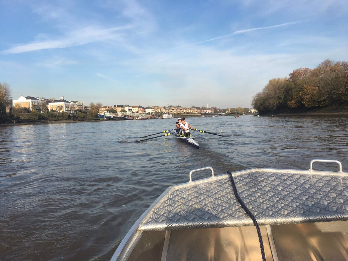 OULightweights's tweet photo. We’re sending four crews to Fours Head this weekend racing in the Academic 4- and 4+ categories
#darkblue #partyfour #tidewaydays #oxfordlighties #foursheadoftheriver https://t.co/hqrVwoSYAH