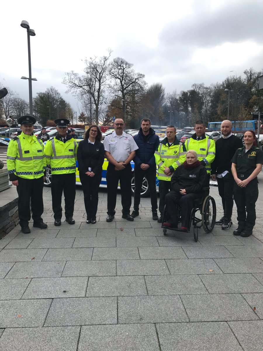 NIRoadPolicing's tweet image. Thank you to all the emergency services who attended the AXA Northern Ireland RoadSafe RoadShow this morning at the Foyle Arena.13 schools from the surrounding area learnt the importance of road safety. #KeepingPeopleSafe #RoadSafetyRoadshow #PCSP