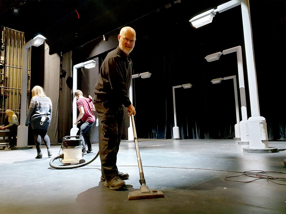 pitlochryft's tweet photo. We're just about ready to open A Christmas Carol! Writers, Directors and our marvelous Ken hoovering the stage!

@NewmanEJ @benocchipinti @isobel_mcarthur https://t.co/PXShCsK3fY