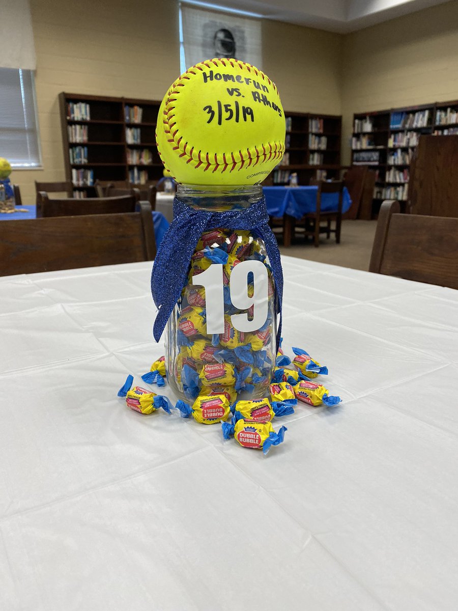 T_Stonecipher's tweet photo. Today at 1:00 is #SigningDay for @madelyn_s1 as she makes it official to play softball for @HounSoftball So proud of u! https://t.co/zo5CNhZh0r