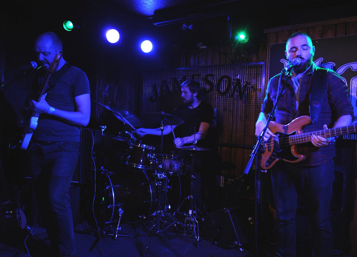 gstackphoto's tweet image. Who could blame a couple travelling from London to see @marcoreilly rocking @whelanslive get on the train to Cork to catch them in December