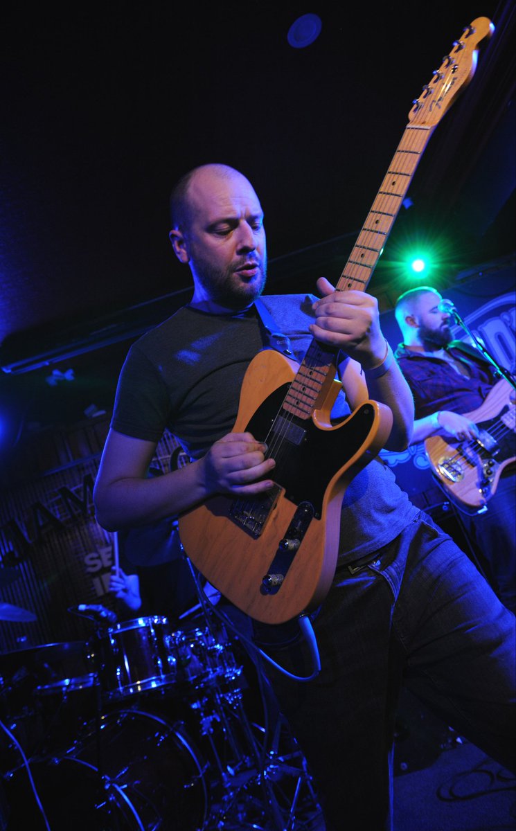 gstackphoto's tweet image. Who could blame a couple travelling from London to see @marcoreilly rocking @whelanslive get on the train to Cork to catch them in December