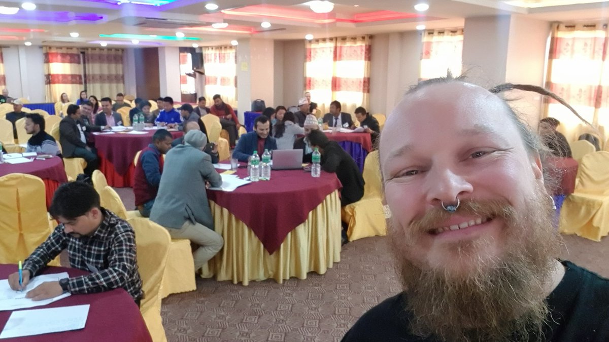 Running a "Design thinking in teams" workshop in Kathmandu. Adapted  #dgift #designthinking crash course for 3-4 person teams. #bucsbin #oamklabs