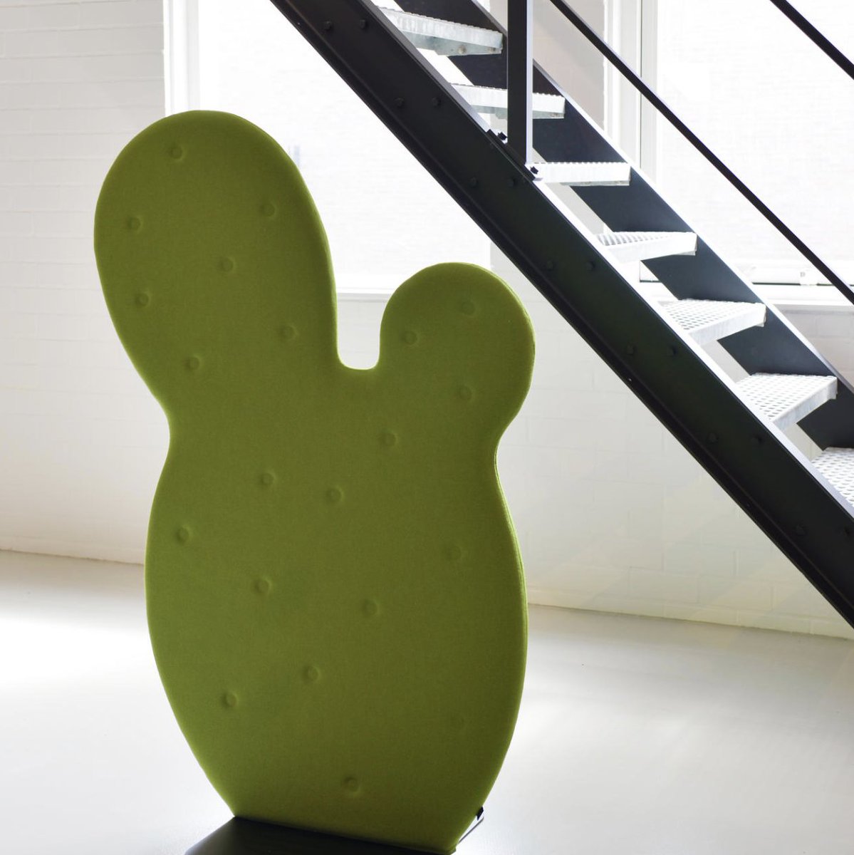 turnerboonebuzz's tweet photo. 🌵 Plant your #cactus, no water needed.🌵 Introducing #BuzziCactus: fun guys that combine sound absorption, design, and a surface you can stick pins into.
We suggest putting yours in direct sunlight — it  deserves to be seen!
 
#BuzziSpace  #HaworthInspires #InteriorDesign https://t.co/3ge2HwWVw9