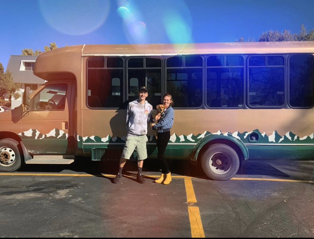 noah97martin's tweet photo. @bmacxh I’m not an electrician but I did all the electrical on my bus build (and it works 😆) https://t.co/mbqnEL9qZg