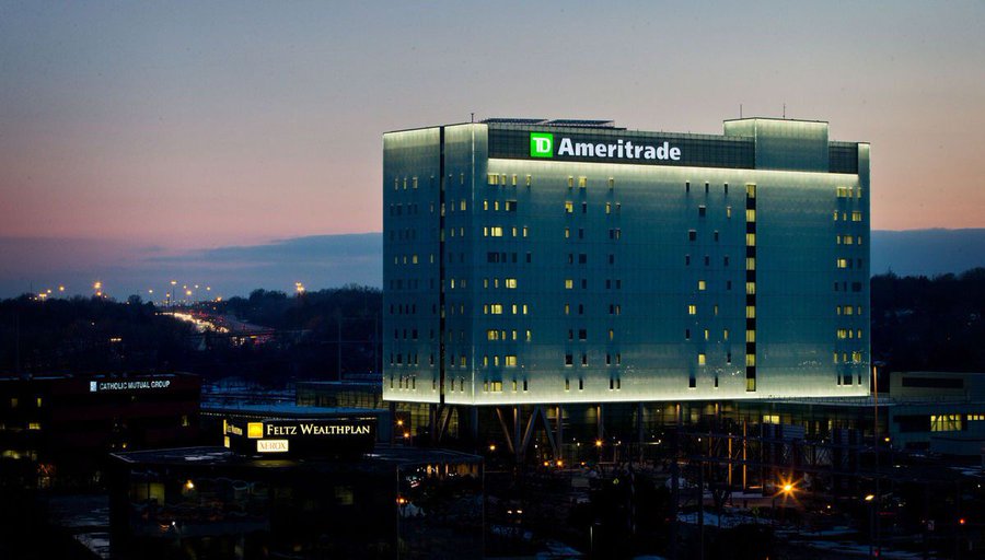 EJ5jQKuXUAARdH4?format=jpg&name=900x900