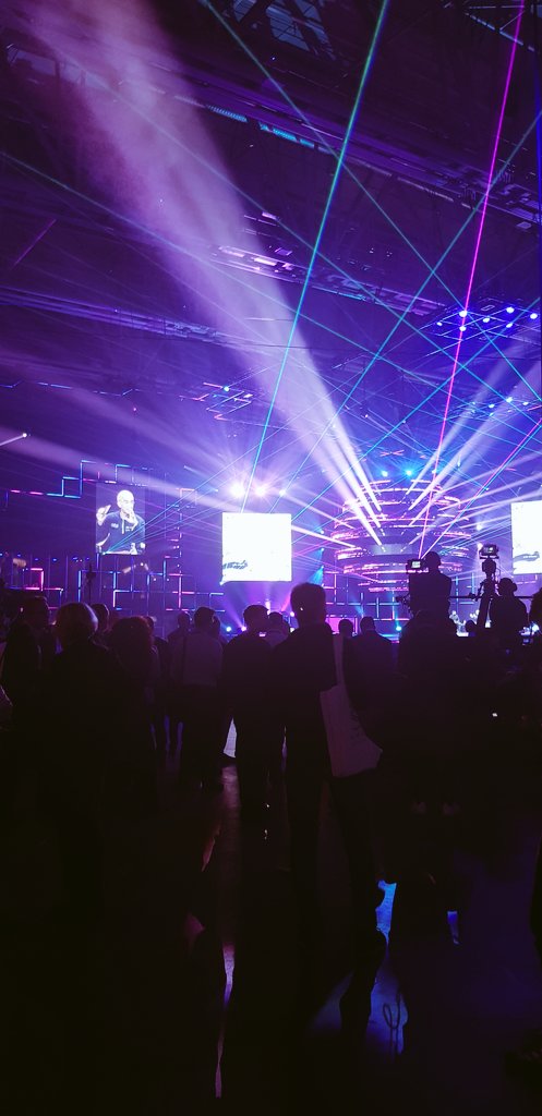 AguileraMario's tweet photo. #Slush is here ladies and gents!!!! #TESPACK will be together with the korean delgation. Please ping to meet or connect. Thanks to the #UN for the tickets. We are very humbled and grateful for your help and partnership. https://t.co/wdJzBG73Jw