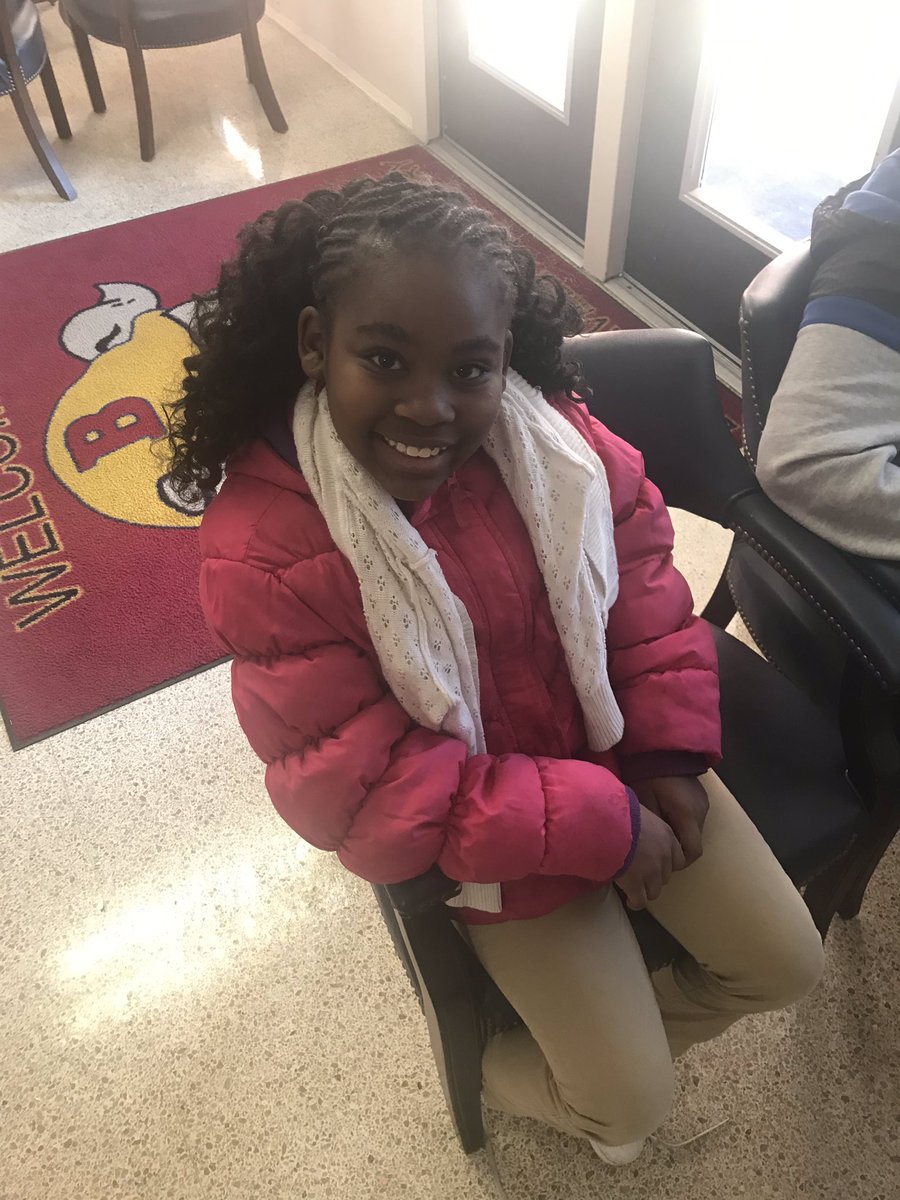 MikeMorrisPE's tweet image. Goodmorning #physed! This is Lakayla! This morning she stopped me in the hall and said: “Mr. Morris, What will we be learning today? Made my whole entire Week already !!!!!!!!!! I had to stop and hug her neck! 😄 #notjustgames #welearning #physedwithapurpose