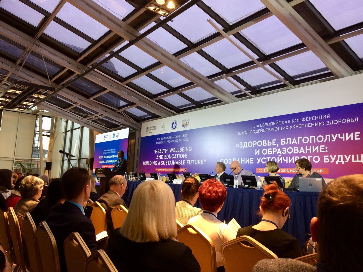 HjortVang's tweet photo. Presenting the programme theory and evaluation design of our research- and intervention project; Smoke-Free Vocational Schools at the 5th European conference on health promoting schools in Moscow @ConferenceHps #she2019 #schools4health @Stenodiabetes https://t.co/QPkHp0uM0m