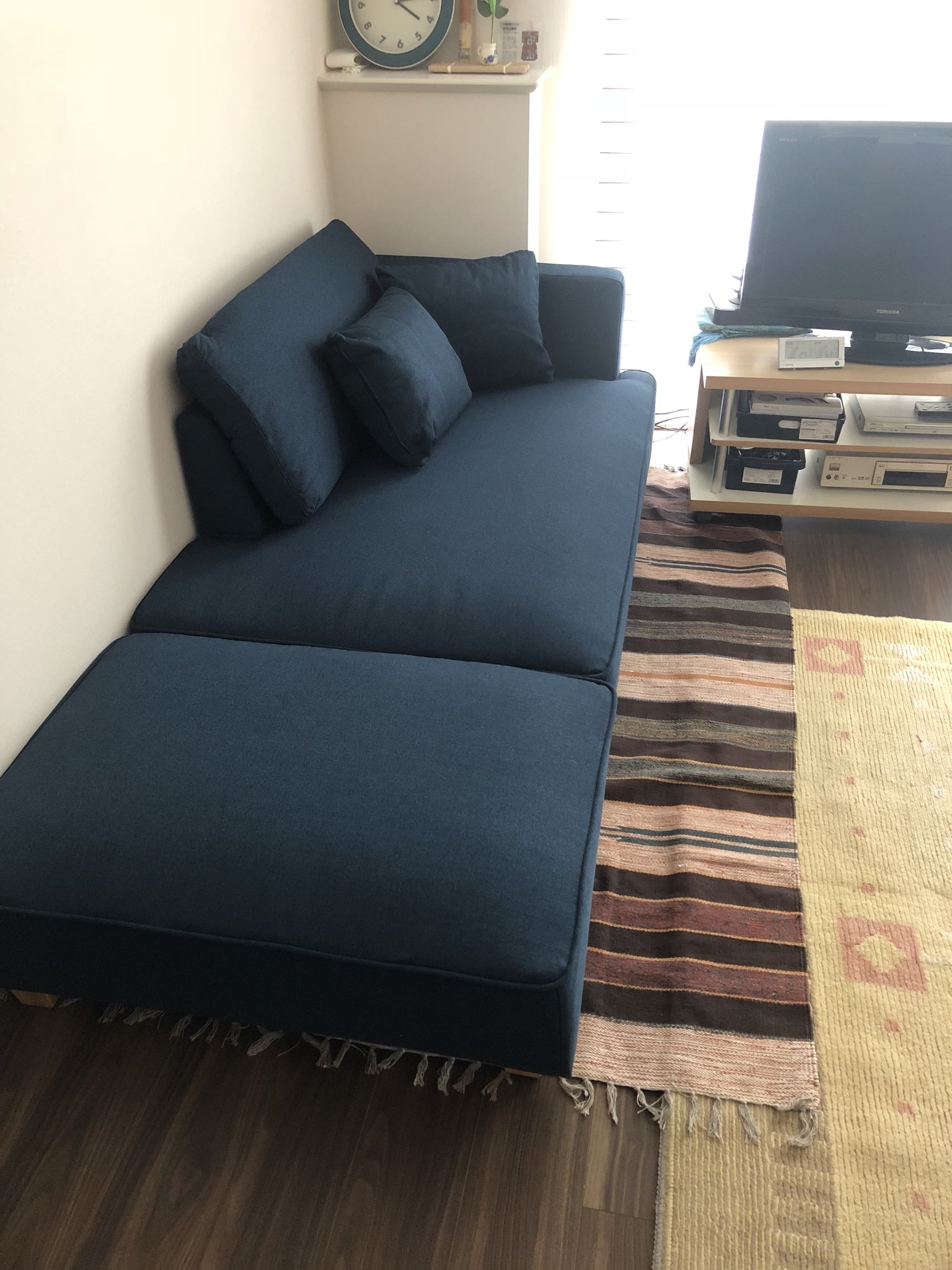 ゆま ぎゃあぁぁ 紺色が気に入ってソファ買ったのに ダウンタウンdx見てたら風水的に青いソファは良縁に恵まれないとか言ってるし サーモンピンク エメラルドグリーン そんなフワフワした色嫌やー だったら1人上等だわー T Co