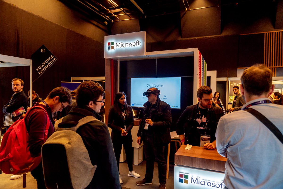 Web3Virtuality's tweet photo. #Virtuality2019, déjà le programme de l'après-midi ! De nouveaux talks, nos exposants &amp; expériences vous attendent. 🤩

N'oubliez pas la journée Grand Public de samedi, ouverte à tous ! Pour prendre sa place 👉 https://t.co/ALaqAS42m4

#VR #Paris #Salon 
📷 Cedric Canezza https://t.co/htst5jnHiA