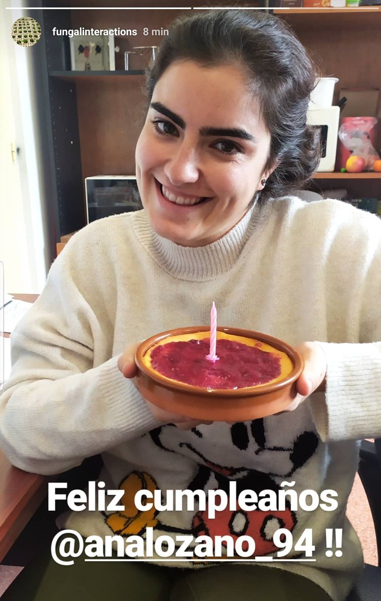 FungalLab's tweet photo. Happy birthday to Ana for her 25th birthday!! 🎂 https://t.co/1AYM8YXttp