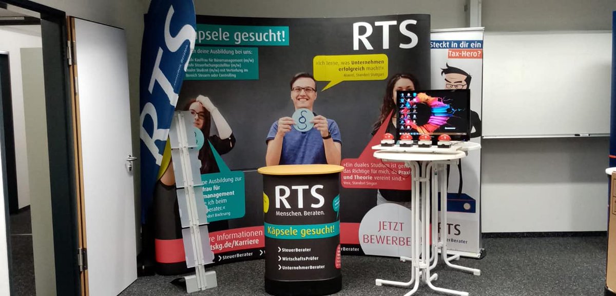 ATM_Events's tweet image. Was hat ein Messestand und ein Miniatur-Dorf gemeinsam? 🤔
Nichts denken Sie? Erst ging es gestern zu #wüstenrot um unser neues "Siedler Event" durchzuführen.
Anschließend auf der #dhbw in Stuttgart für unseren Kunden.

#siedlerevent #messebau #alleshinbekommen #tagediebegeistern