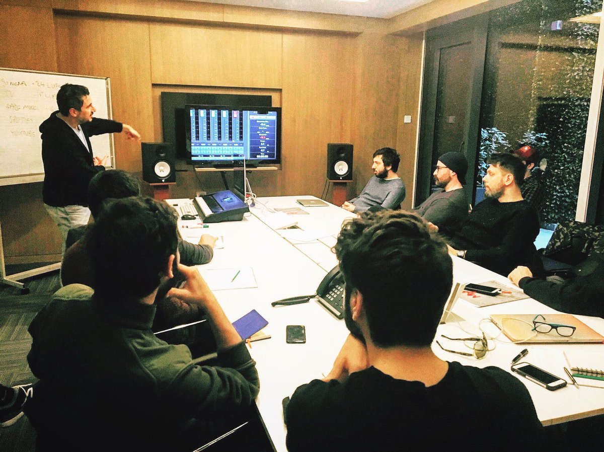 MMAISTANBUL's tweet photo. Doruk Somunkıran’la Bilgisayar Tabanlı Müzik Prodüksiyonu!
İletişim: info@mma.gen.tr &amp; 
0533 304 02 93 https://t.co/2NtQcJbg8a