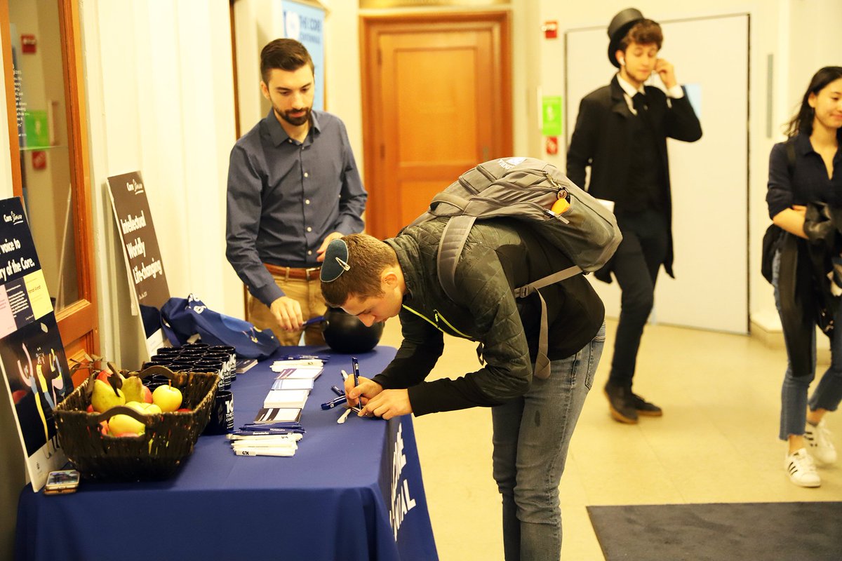 CC_Columbia's tweet photo. On October 31, Columbia College celebrated King George II's 1754 signing of the charter for King's College (that's us!) with Charter Day, complete with swag, candy and #CoreStories. See more photos: https://t.co/5kEtRrSW44 #myccjourney https://t.co/Z1T2Xox9bL