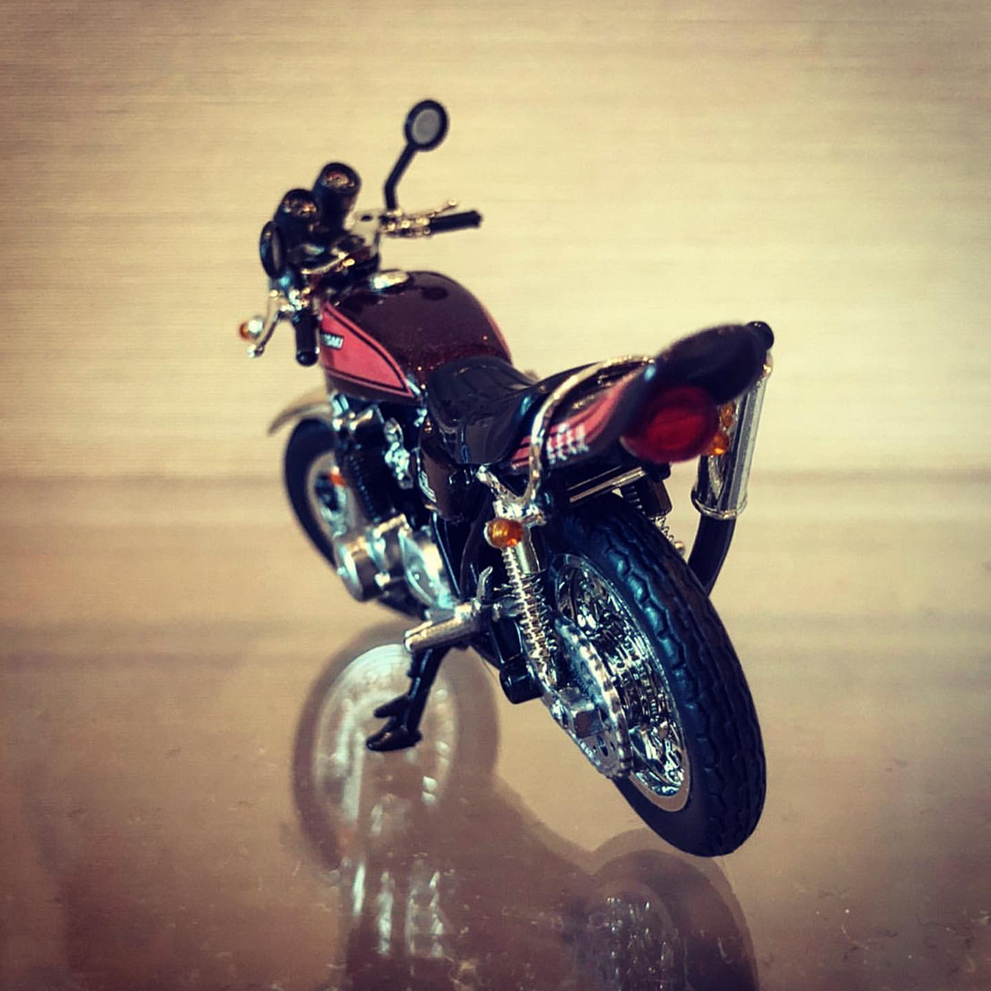 Aki Repost Jsbryuji Official Via Photoaroundapp 先日友達がz2のプラモをくれました フォルム完璧 青春 紅蓮 Z2 Kawasaki 750 湘南純愛組 暴走天使 真樹京介 伝説 Goldman T Co Serp4webtq