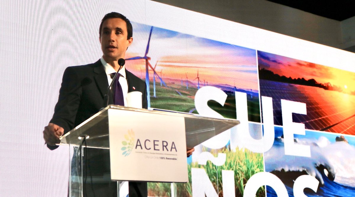 MinEnergia's tweet image. A esta hora se realiza el seminario de @ACERAAG "Soñando Energía: De la ilusión a la práctica". El ministro @JCJobet fue uno de los encargados de inaugurar el evento que busca relevar la importancia de la urgencia climática para Chile y el mundo 🌎♻️ #SoñemosEnergía2030 #COP25