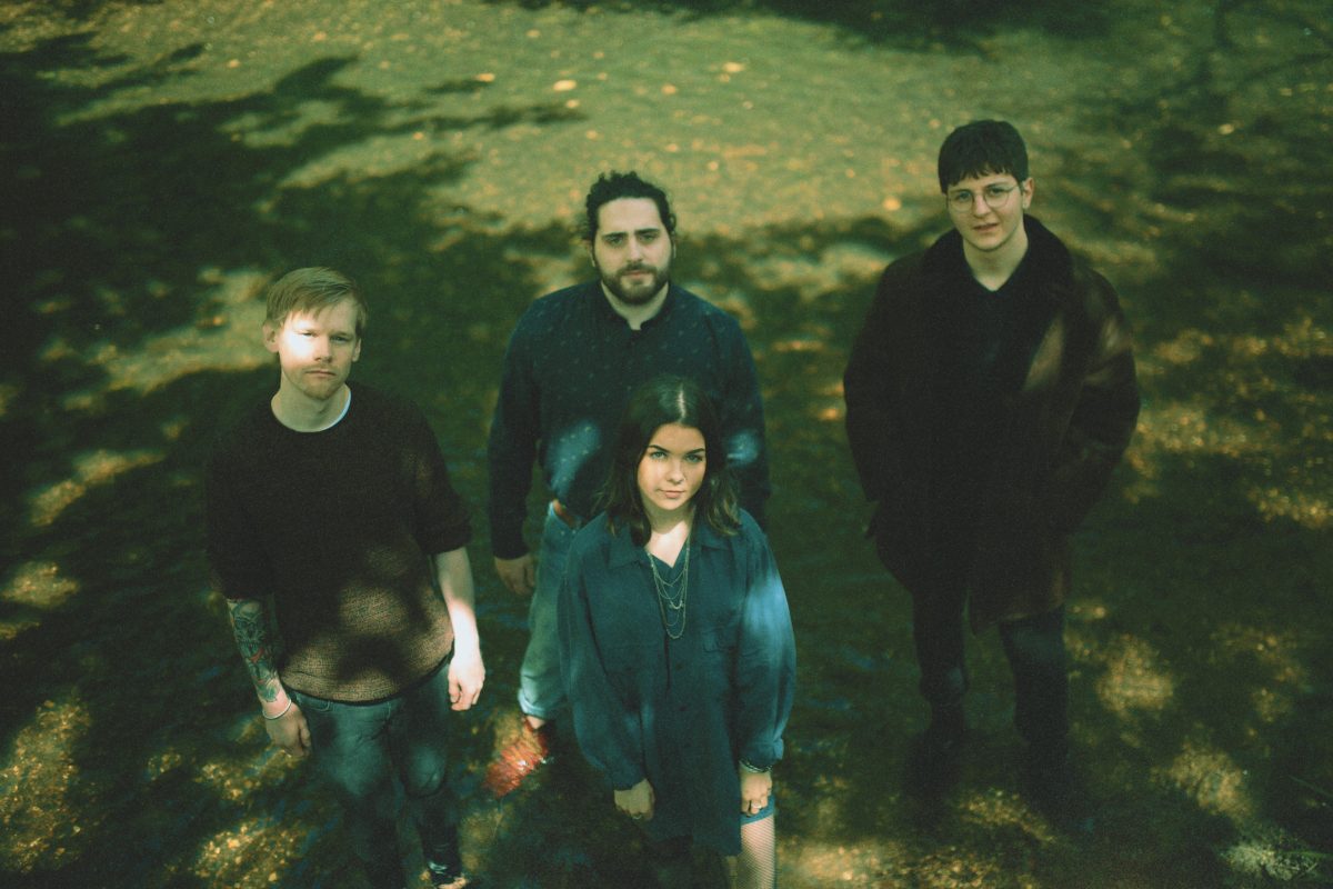 INDIE/ALT NEWCOMERS "LAULIA" REVEAL MUSIC VIDEO FOR ’13/7′
Watch here metal-rock-punk-news.blogspot.com/2019/11/indiea…
Follow <a href="/LAULIAMUSIC/">lauren thalia holmes</a> laulia.co.uk #LAULIA #LAULIAMUSIC <a href="/rose_coloured/">rosecoloured records</a> #rosecolouredrecords @WallOfSoundPR #WallOfSoundPR #metalrockpunknews