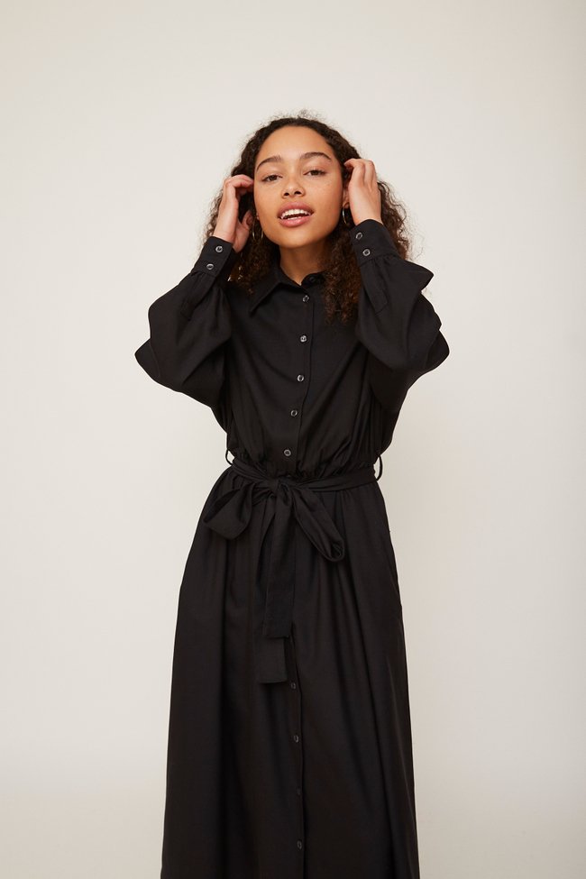 Asta Dress 🖤 loom.ly/502arXk