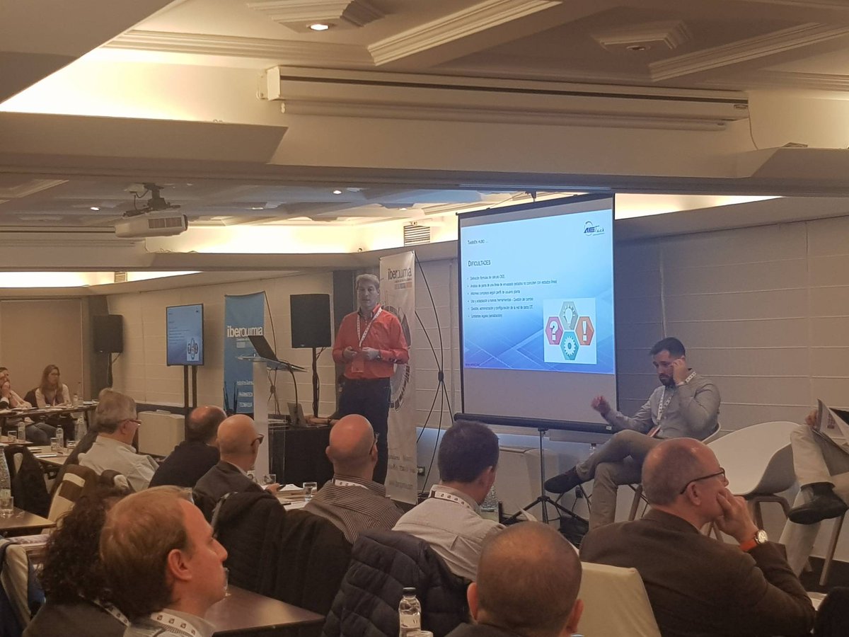 industriQuimica's tweet photo. #Iberquimia Barcelona
▶️ Como segundo ponente tenemos a Maxim Vidal de AETech hablando sobre la evolución a un nuevo modelo de gestión y producción #Industria40 #aetech
https://t.co/BCIFueU5mN
#IndustriaQuimica #IndustriadeProcesos #Modelosdegestion #ControldelaProduccion https://t.co/QpYzKchUn9