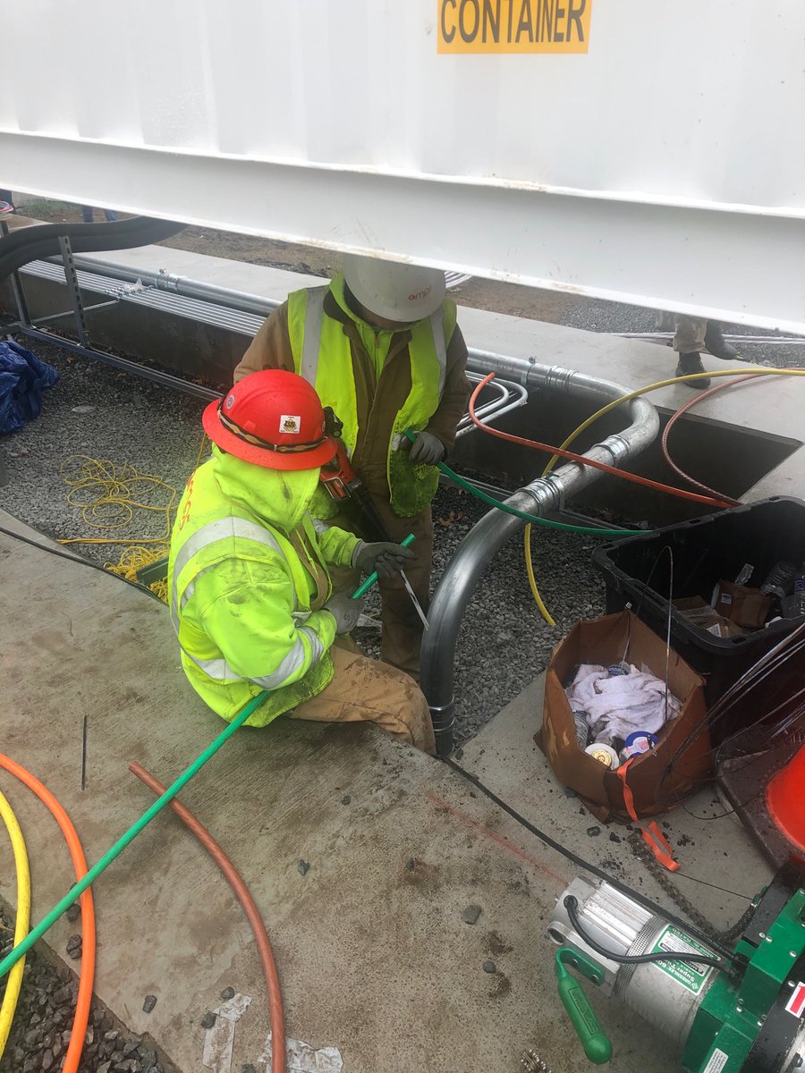 DavidOlaughlin2's tweet photo. Hardworking members IBEW Local103 continue pulling wire amesbury solar field #ampselectric #103strong @LAntonellis103 @IBEW103 https://t.co/8QTBPkpIU0