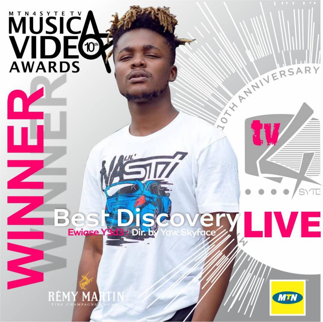 official4SYTETV's tweet photo. BEST DISCOVERY #MVAs19
@Quamina_Mp - Ewiase Y3d3
Directed by Yaw SkyFace https://t.co/wksSBG4GY3