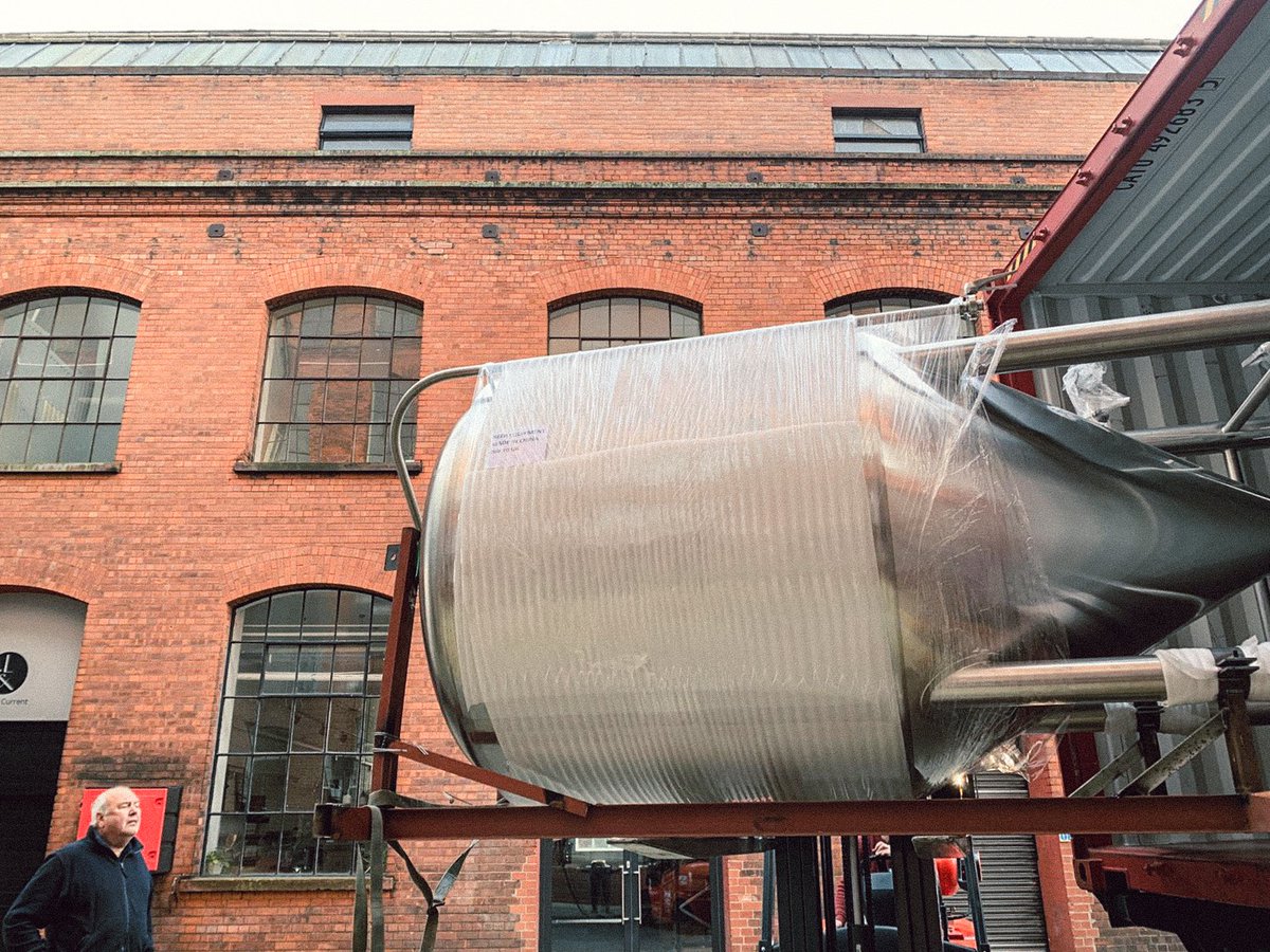 boundarybrewing's tweet photo. We took delivery of two of these little Miracles over the weekend.
One is being filled as I type.
Basically all for #Imbongo 
#woof #wemanagedtoliftthemupright #flutteringhearts #brewery #beer #expansion #nomore #rest #Marcusforscale https://t.co/9hrLjW9EDt