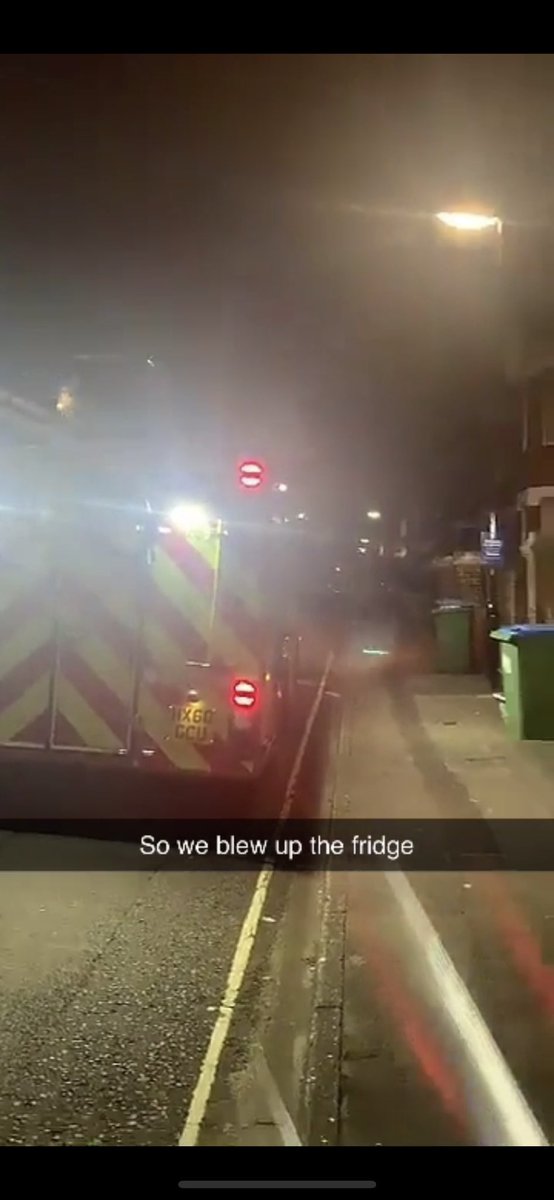 Kelseychristne's tweet photo. normal wednesday at uni , I hate it here https://t.co/MhBHqzgby5