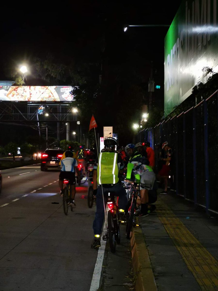 Cicleada Urbana Nocturna, hoy jueves 21 a las 8 PM 

No faltes, inscribete: 
facebook.com/events/5535206…