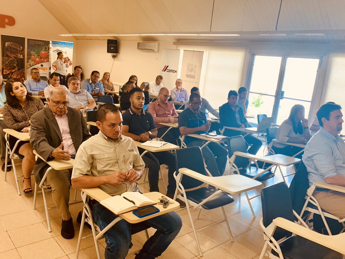 NanikSinghC's tweet photo. @potencia_verde @RTPanama @Secdeenergia @industrialespty @MareaVerde_PA @ciampanama @CapacPanama @SPIApanama @utpl @bancogeneral @Energias4E @unep_espanol @utppanama @theGEF @Mef_Pma @EdwinECabreraU @CCLPanamaCity @AsepPanama @ANCONOrg @PNUDPanama @PanamaAmerica Especialistas de la @PanamaUe 🇪🇺 presentan sobre oportunidades para la industria panameña 🇵🇦 en el sector #SolarTermal. ☀️☀️☀️ https://t.co/Qu5bvAXUR2