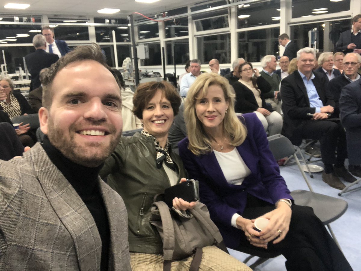 Ook altijd al willen samenwerken met powervrouwen zoals <a href="/MirjamMaasdam/">MirjamMaasdam</a> en <a href="/MonaKeijzer/">Mona Keijzer</a>? Word lid van het #CDA 👉🏼cda.nl/partij/doe-mee…