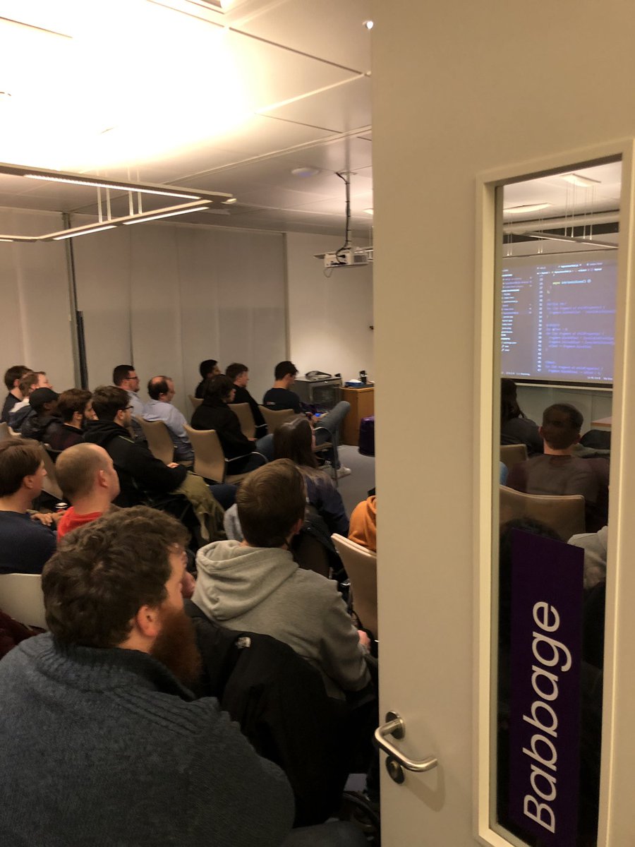 HoleczaScript's tweet image. Standing room (barely!!) only at #LeicesterJS tonight!! Great crowd here for @freezydorito talk on Houdini in CSS!