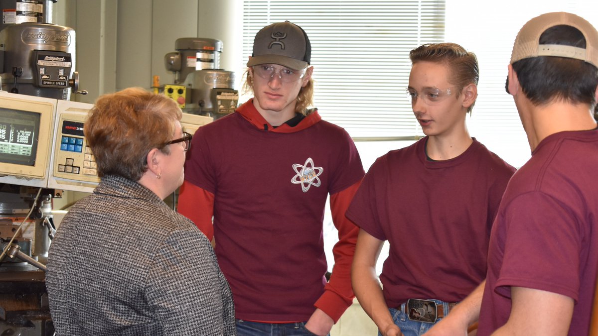 PALaborIndustry's tweet photo. Northern Tier Career Center is training our PA'ians for careers in Bradford + Sullivan counties that range from manual machinery to web design + internal hardware rebuilding. 💪

Students can earn college credits to jump-start their education or go straight to a #JobThatPays! ⤵️ https://t.co/SdYULcpXjR