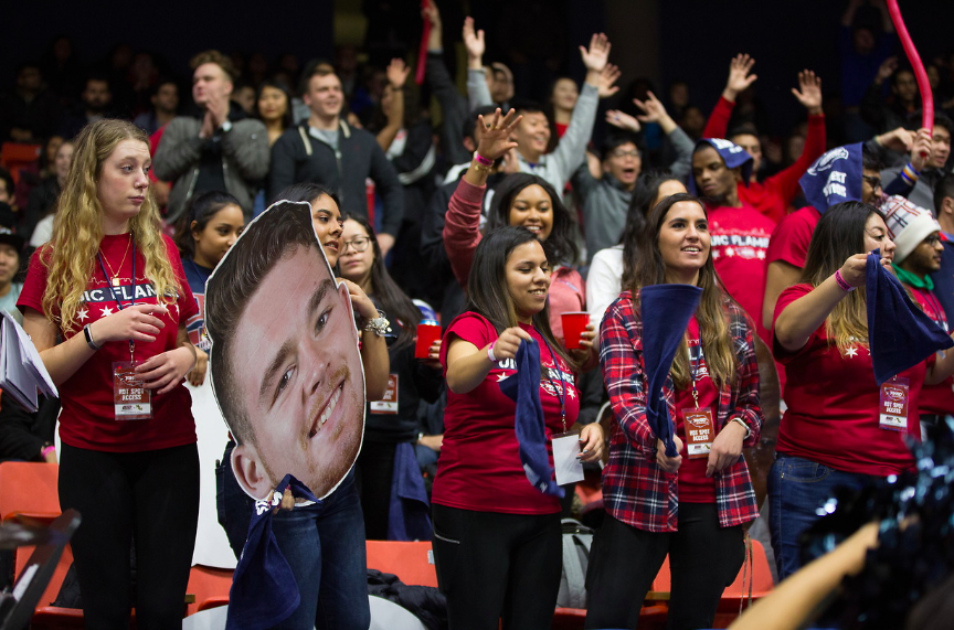 UICCSI's tweet photo. π₯UIC vs Robert Morrisonπ₯
Join us tonight at the Credit Union One Arena! We'll be announcing our 2019 Homecoming Court! #UICHoco https://t.co/HZk53RAZ2w