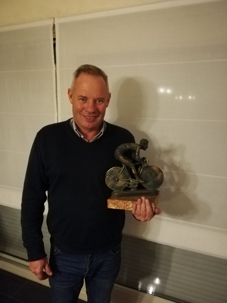 jelsdevlaminck's tweet image. Net een interessant interview gedaan met voormalig kermiscoureur Kurt Vindevogel.

&quot;Tijdens de kermiskoersen voelde je pas echt hoe hard Vlaanderen koers ademt!&quot;

@howestjrn 
#KOERS #Howest #HowestJRN