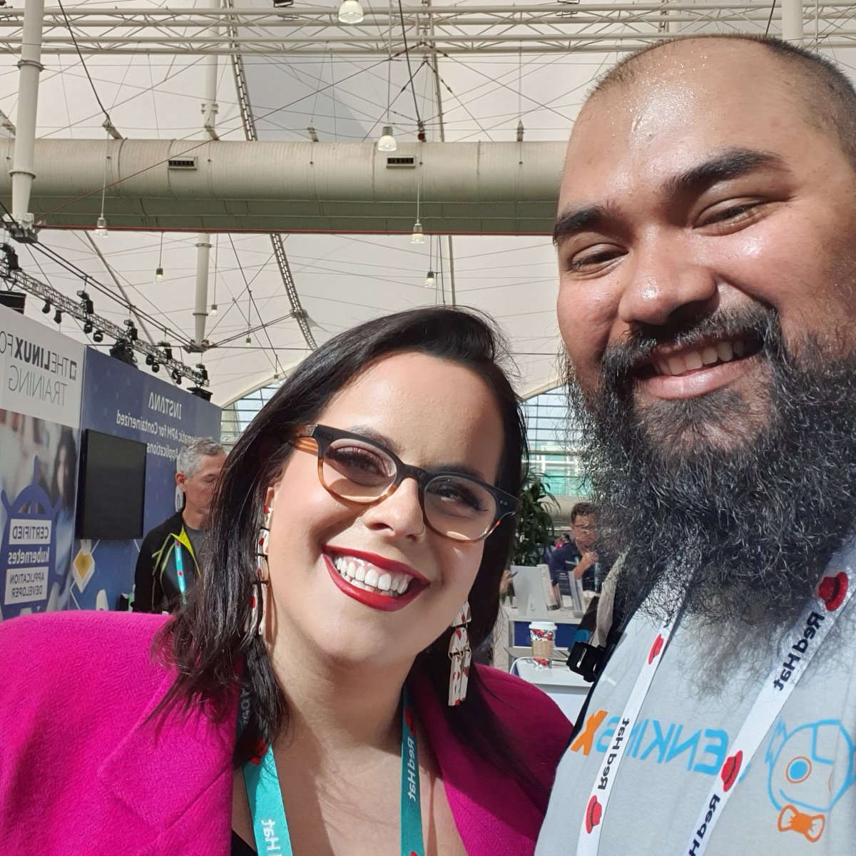 Me encantó ver a una latina en el Keynote del #kubecon2019 @Ana_M_Medina y aún más verla hablar de Chaos Eng 😎 #soysufan #gremlin #chaosEng