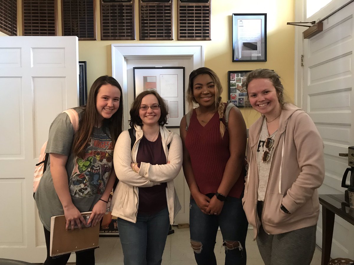 Some lovely students from @MichaelJAltman’s Intro course visited Manly Hall today to interview people about their ideas about “religion.” How fun! @StudyReligion #TeachReligion