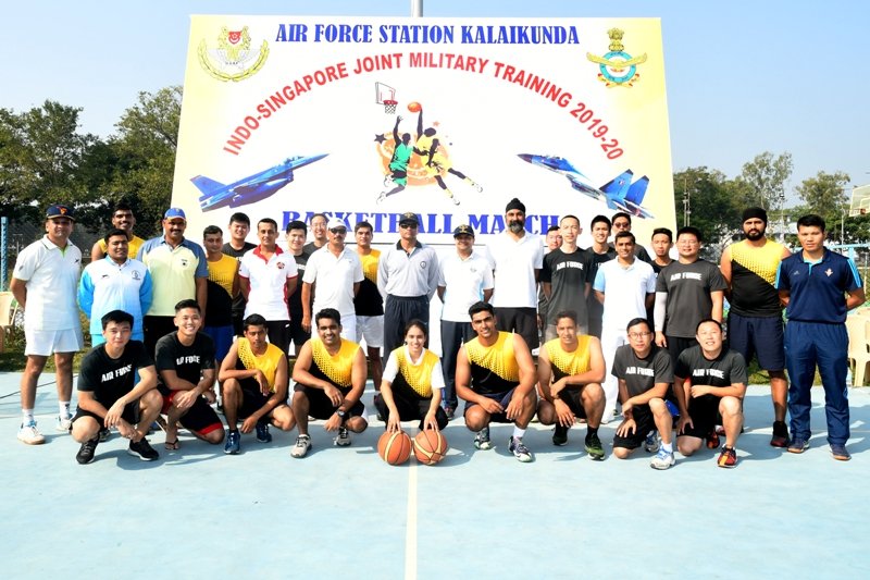 #JMT2019 between IAF & RSAF is underway at AFS Kalaikunda from 29 Oct-19 Dec19. A friendly basketball match was organised on 17 Nov 19, both the teams played the match with great enthusiasm & the event showcased the spirit of  Jointmanship on the sports field.