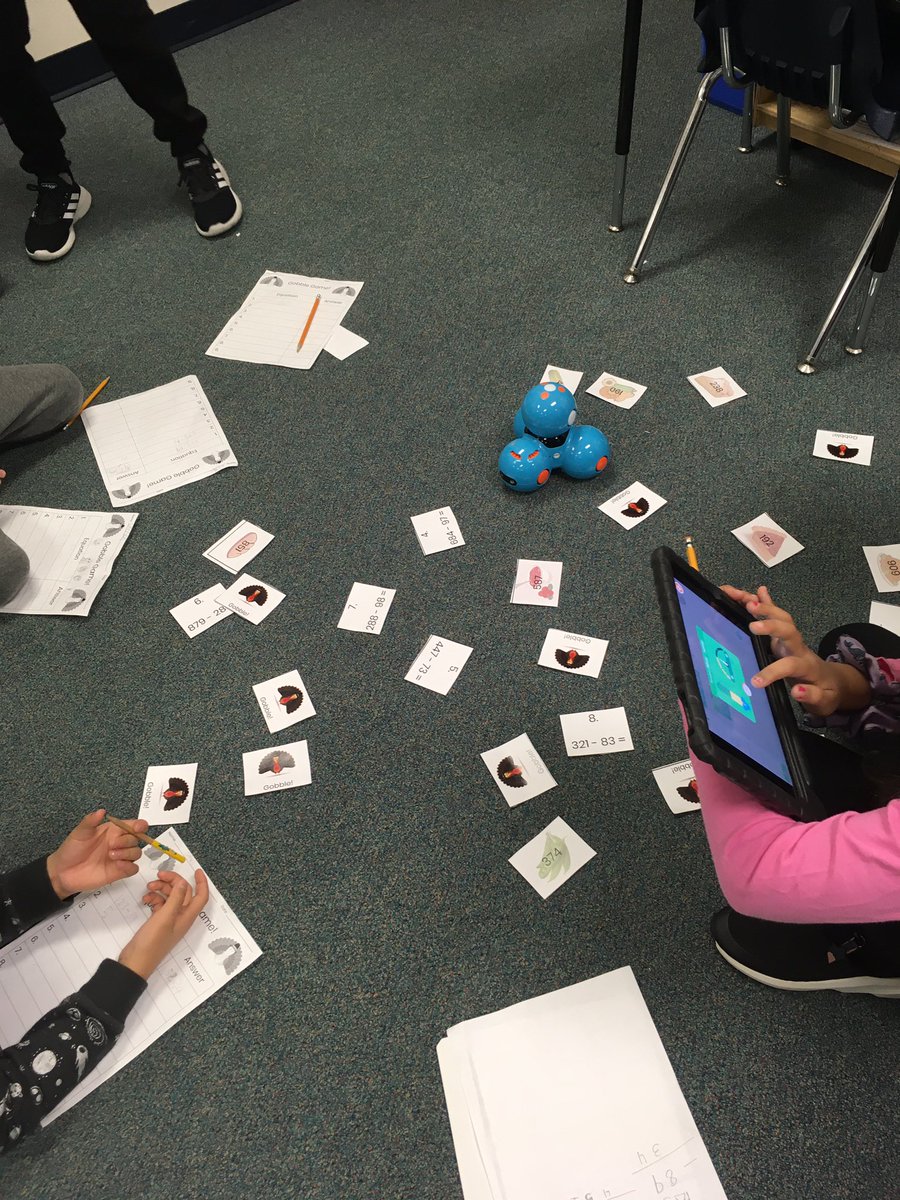 MsStevensonTech's tweet photo. Coding with Dash in Mrs O’s room. Matching equations to answers trying to avoid being gobbled! #oglefutureready @OgleElem #ourFISDstory https://t.co/9fIGM5SBYM