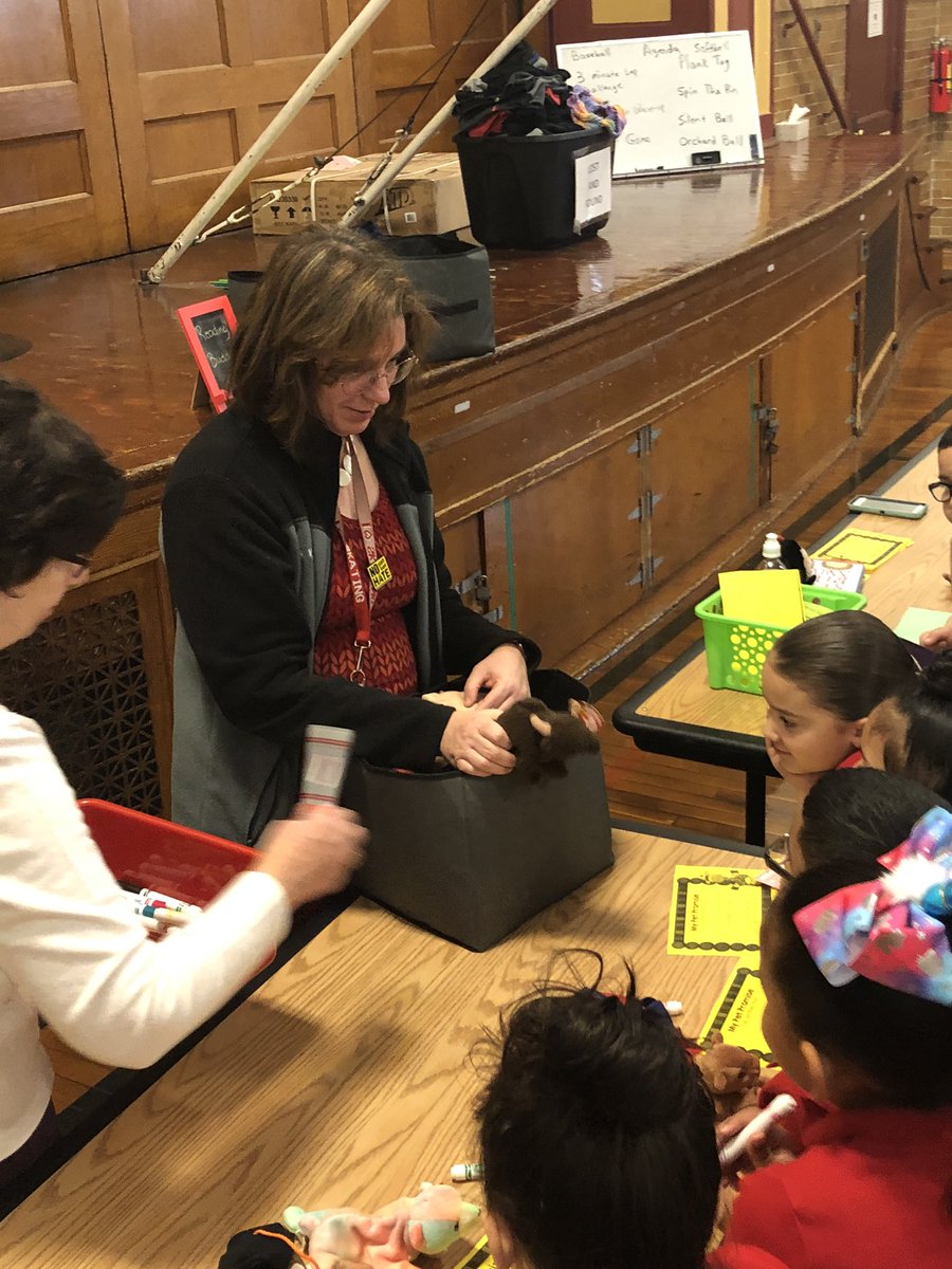 MrPhelpsRSD's tweet photo. Big thanks to our Glenside family and friends who made it out to our 2nd Grade Raising a Reader event, this morning! The students enjoyed our various stations and even got to take home a “reading buddy” to read to each night! #rsdproud #rsdNewsCrew #TeamGlenside https://t.co/xXCrf8ZiIp