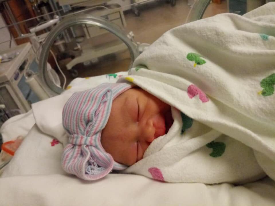 EJimenez86's tweet photo. We welcomed the newest member of our tribu this morning 👨‍👩‍👧‍👦

💖 Melanie Luzmar Jimenez 💖

She is perfect and already showered with love 💞 We are excited to get to know her and watch her grow 

AJ isn’t quite sure what to think yet, but he did point at her and say “baby” https://t.co/fKVgVGbYI9