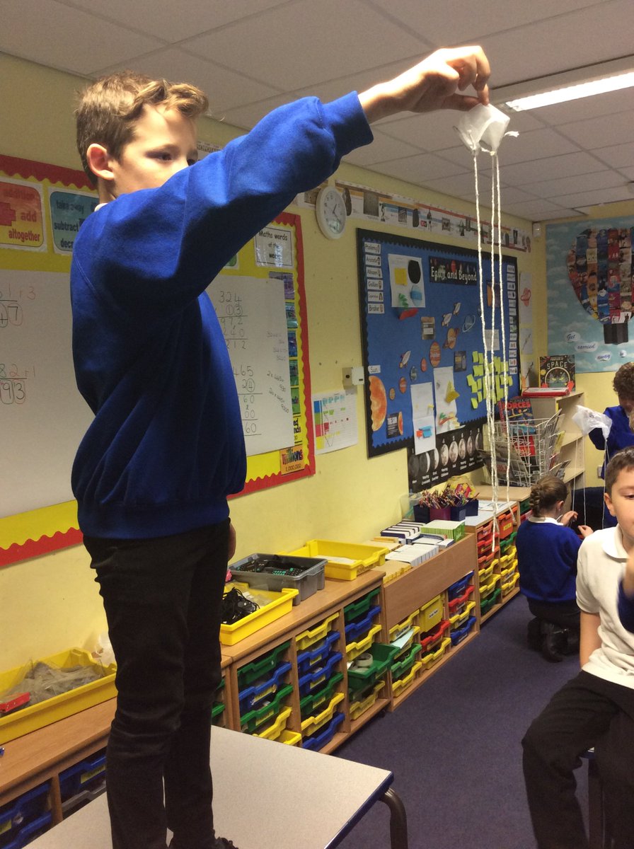 NectonY5's tweet photo. We have enjoyed making parachutes to test air resistance. We found out that the bigger the surface the slower the parachute fell, this meant it had more air resistance.
#nectonlovesscience https://t.co/klThNwPQO7