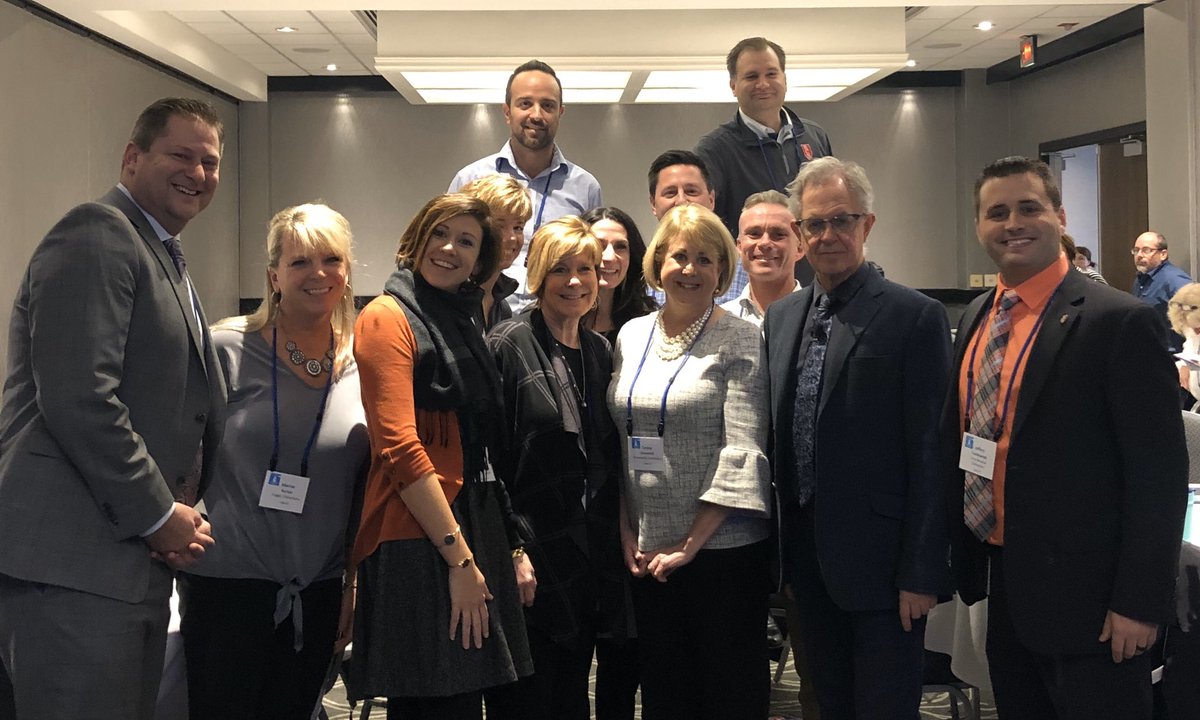 JeffFrankowiak's tweet photo. Administrators from Rochester Community Schools continue to be inspired by @HargreavesBC at the annual Reading Recovery Council of Michigan Institute! We are learning to “lead from the middle” and support our teachers in our work with literacy instruction. #RRCM19 https://t.co/qSG6W3YZxo