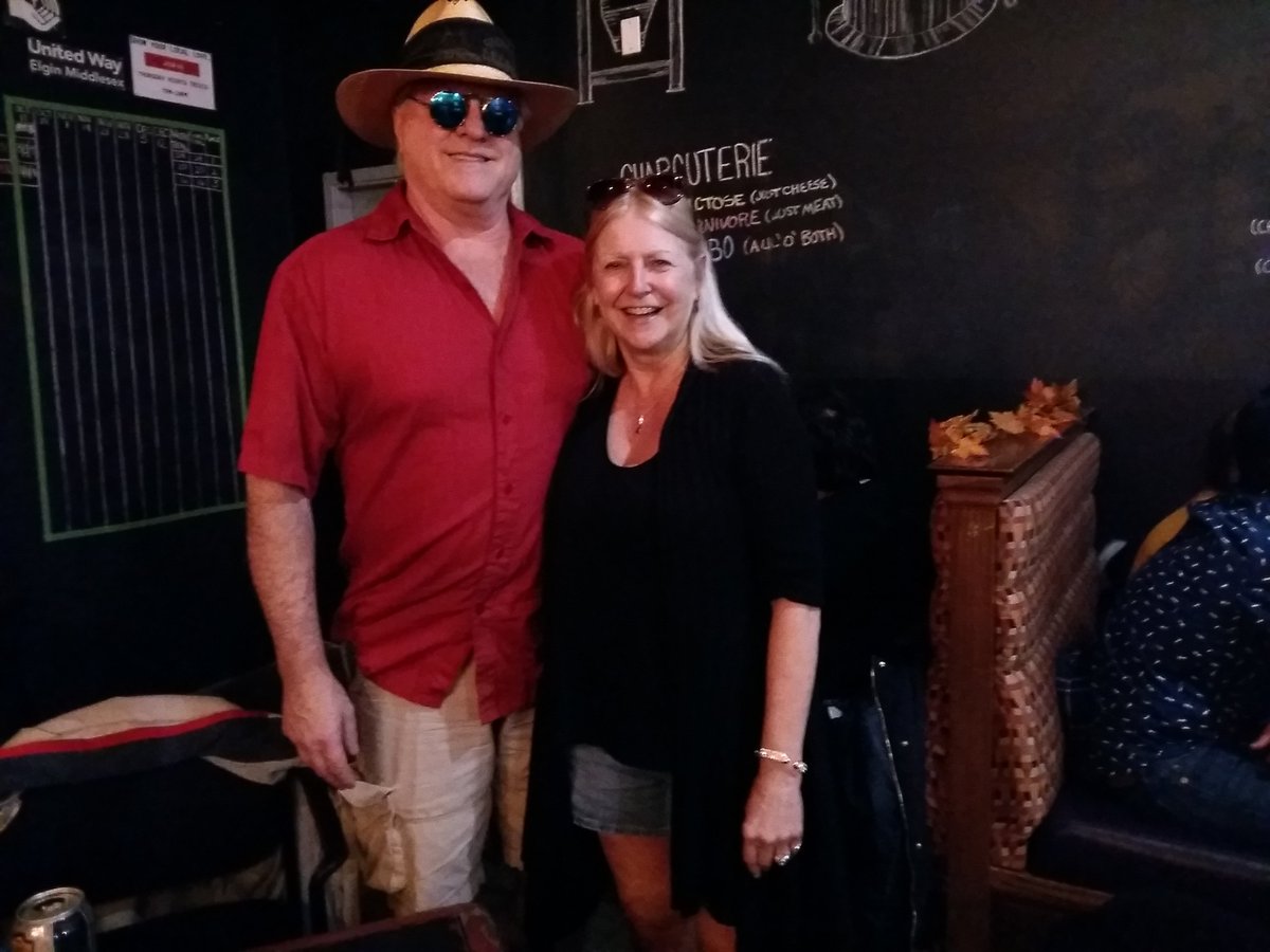Fun for #UnitedWayElginMiddlesex last week @ Railway City Trivia! #changemakers  showing #LocalLove! RockNroll tonight! #StThomasProud