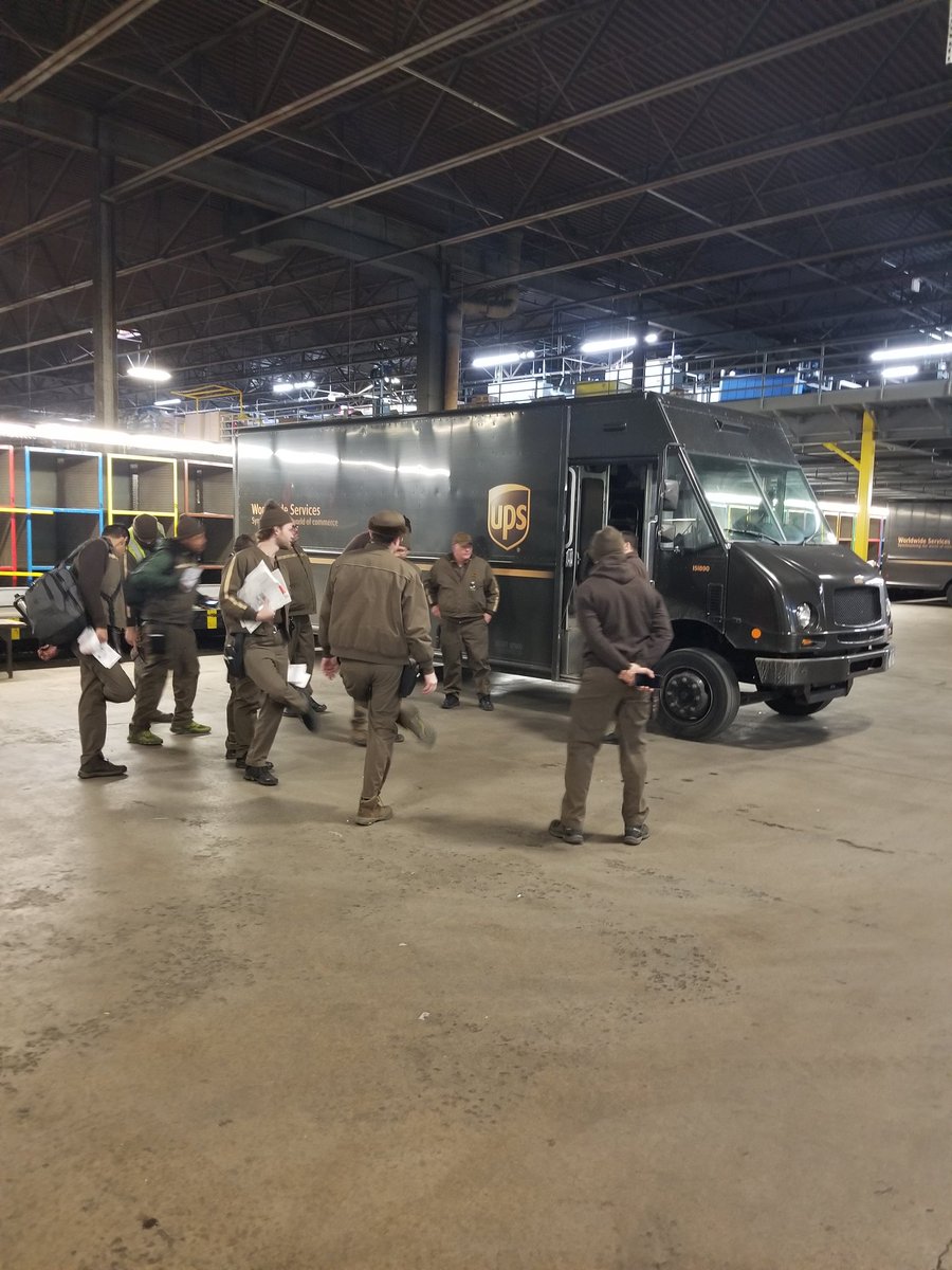 Downtown 3 points contact enter/ exit and footwear check!