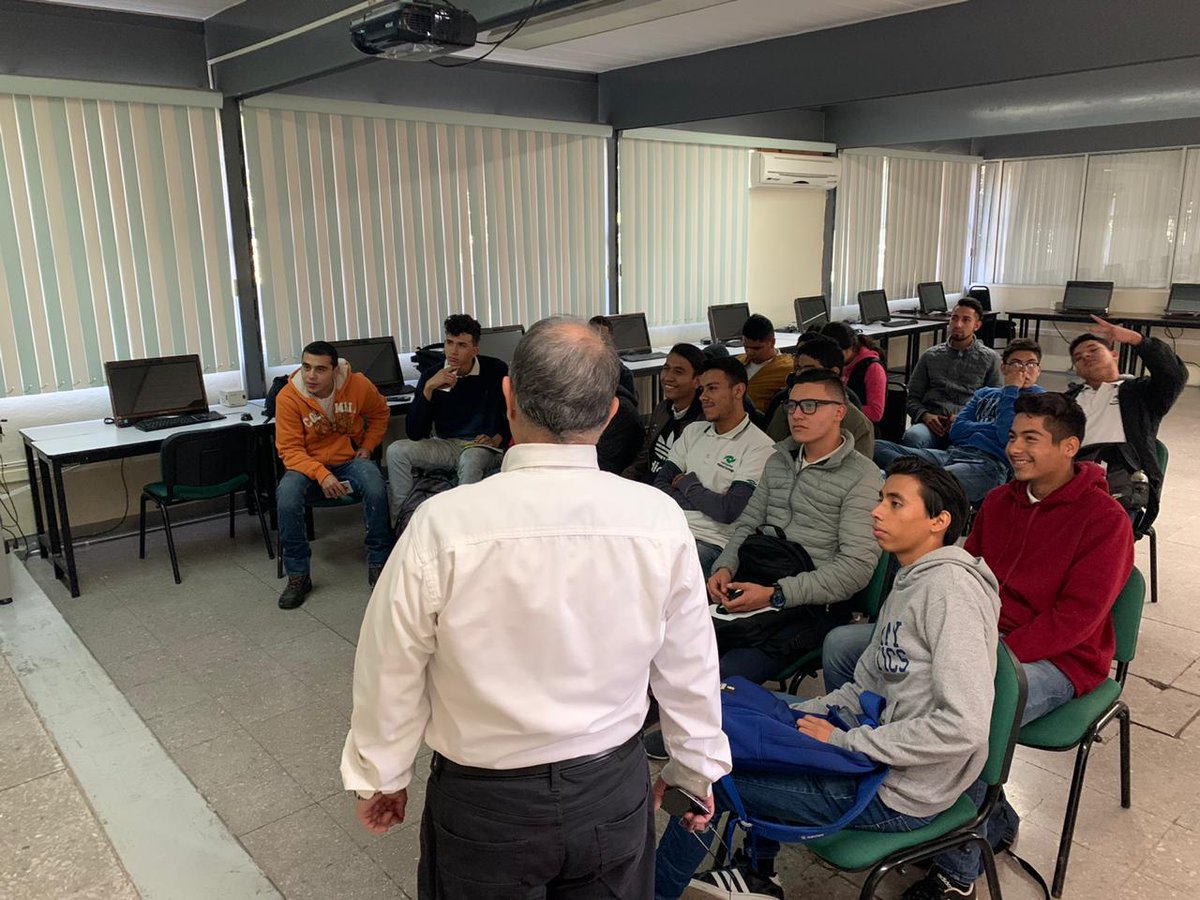 CONALEP_Dgo's tweet photo. El grupo 507 de Electromecánica Industrial del Plantel @CONALEPDGO130 presentes en la Inauguración del "Primer Concurso Académico de la Educación Media Superior en Durango 2019" @AispuroDurango @CONALEP_Mex @AlfredoParraA @EnriqueKuHerr @SEED_Dgo https://t.co/B2bKHS5vfs